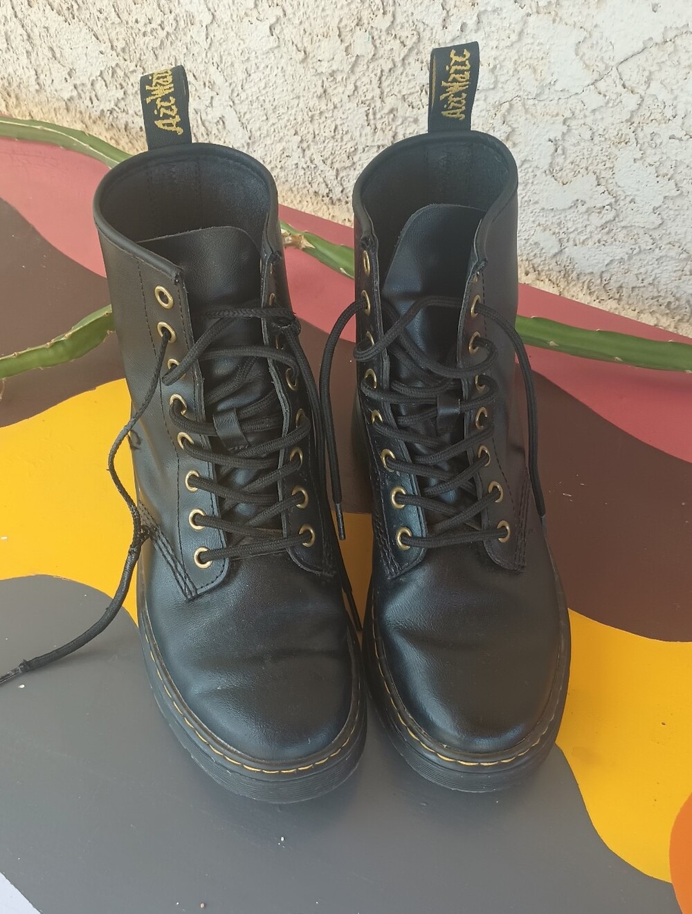 Dr. Martens ZAVALA SIZE 7